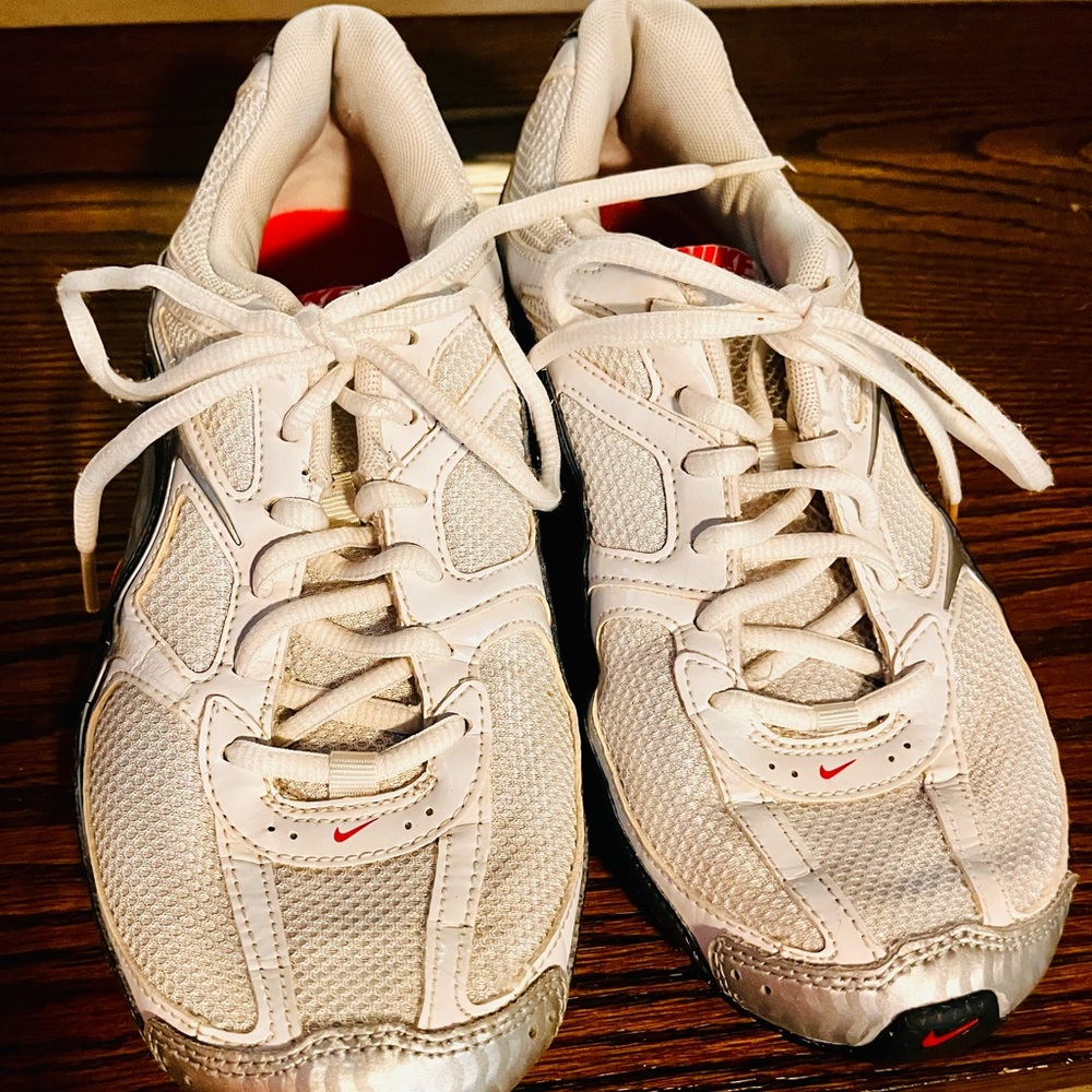 Nike Reax White, Pink, and Silver Running Shoes